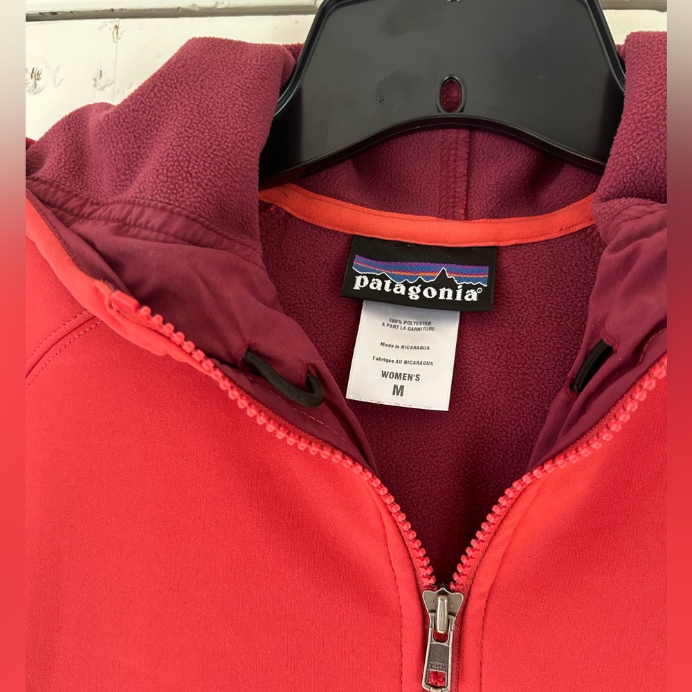 Patagonia full zip hooded jacket - Picture 4 of 5
